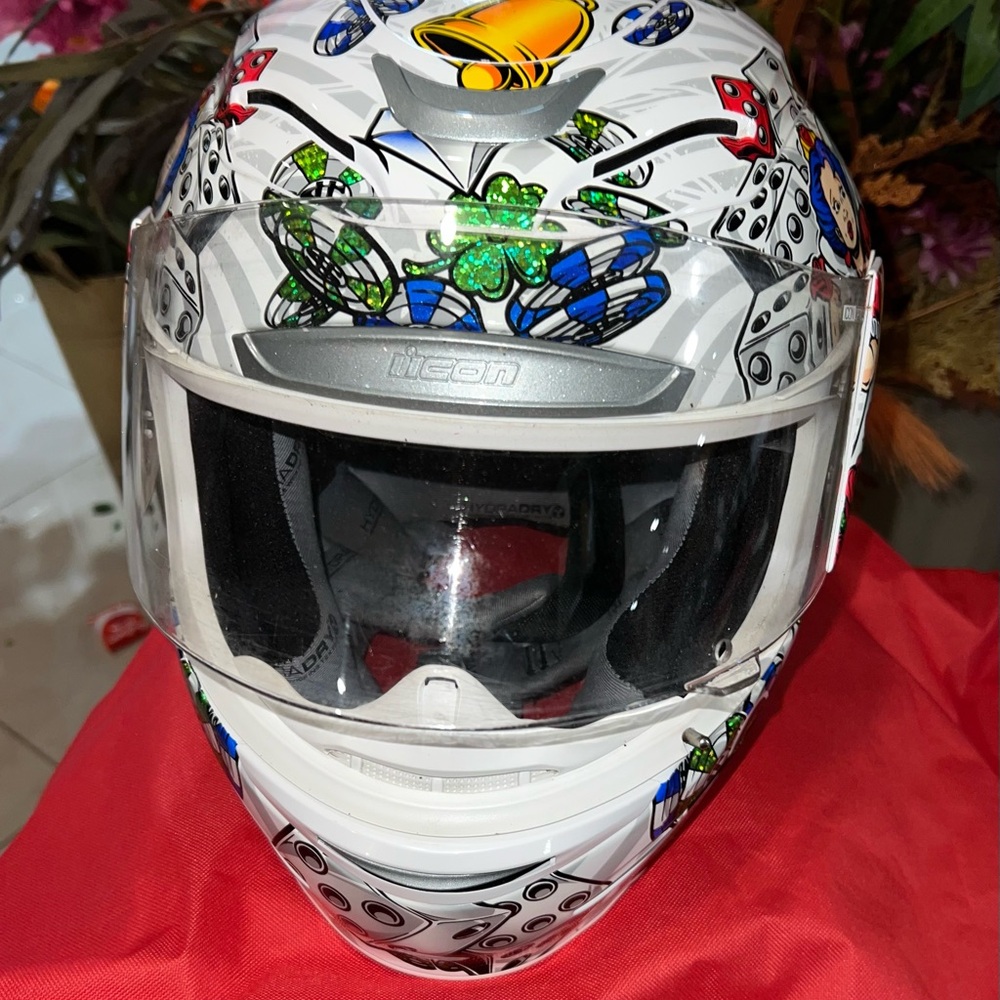 Graphic Motorcycle hydra dry Helmet with Colorful Design - Picture 10 of 12
